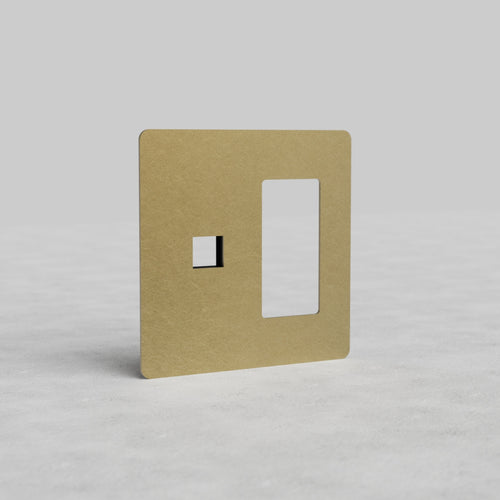 Antique Brass 2G Outlet & Keystone Plate Kew US with two cutouts for outlets and keystone modules, front view.