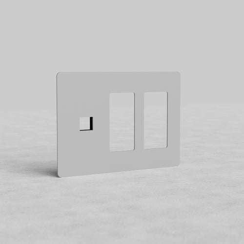 Paintable white 3-gang wall plate with two outlet openings and one keystone slot, Kew US model.