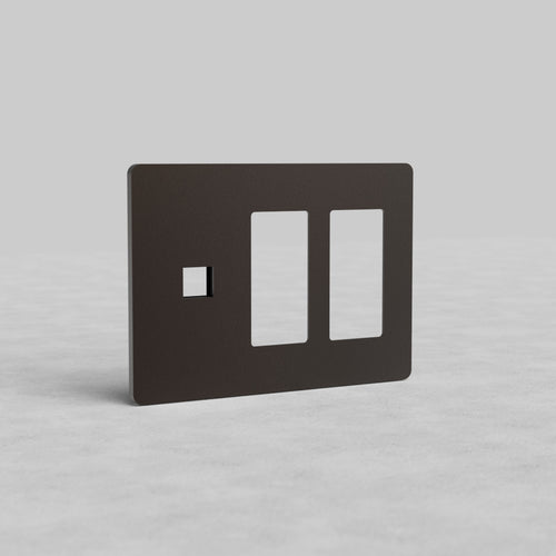 Bronze 3G 2x Outlet & Keystone Plate Grove US with two outlet and one keystone cutouts on a light surface.